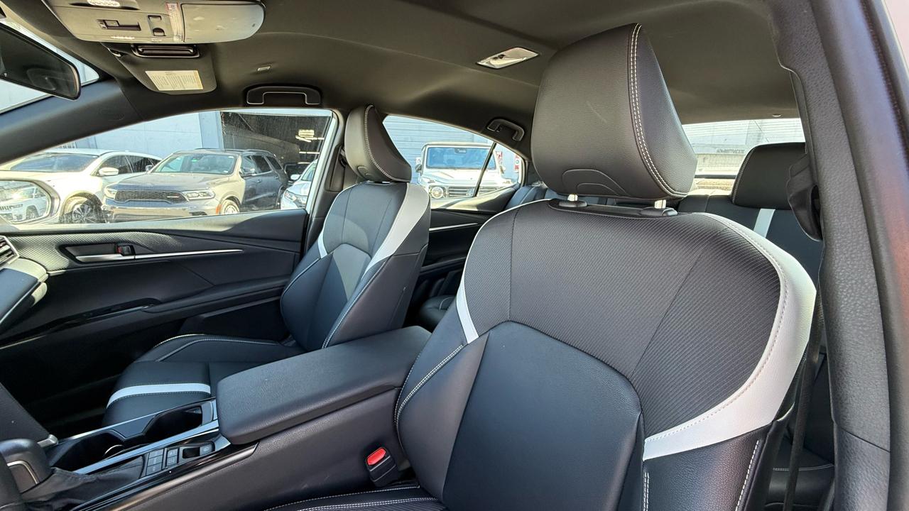 Toyota Camry XLE (Natl) 2025