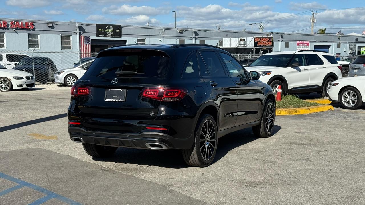 Mercedes-Benz GLC GLC 300 SUV 2022