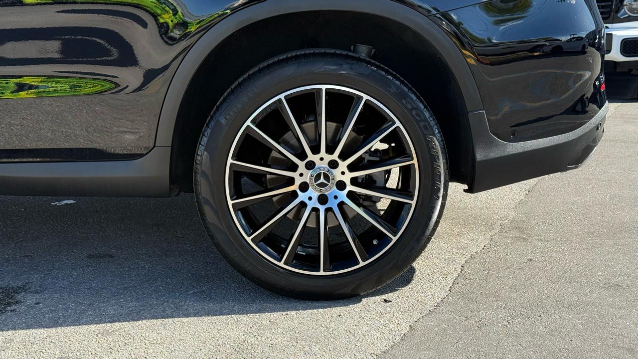Mercedes-Benz GLC GLC 300 SUV 2022