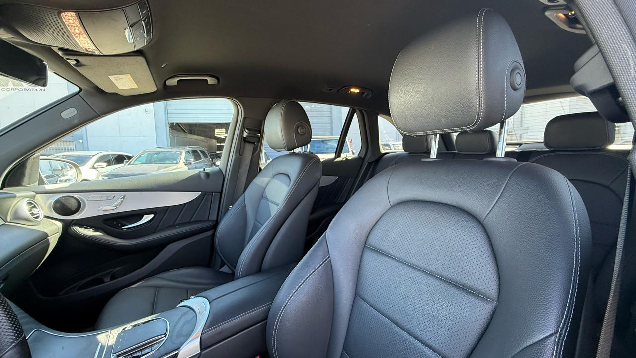 Mercedes-Benz GLC GLC 300 SUV 2022