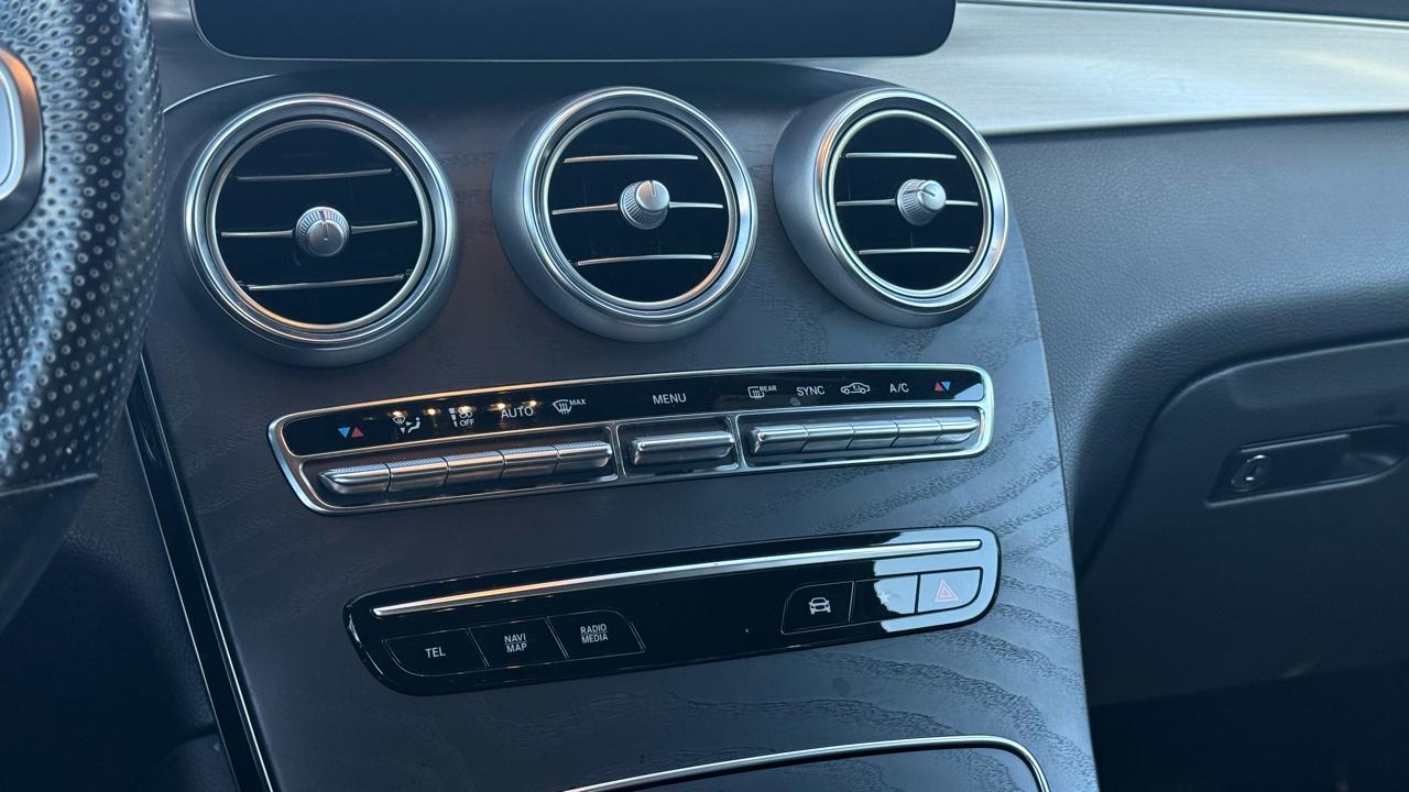 Mercedes-Benz GLC GLC 300 SUV 2022