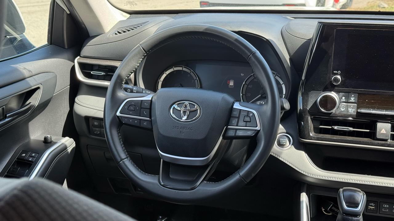 Toyota Highlander Platinum AWD (Natl) 2024