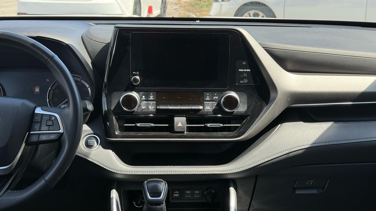 Toyota Highlander Platinum AWD (Natl) 2024