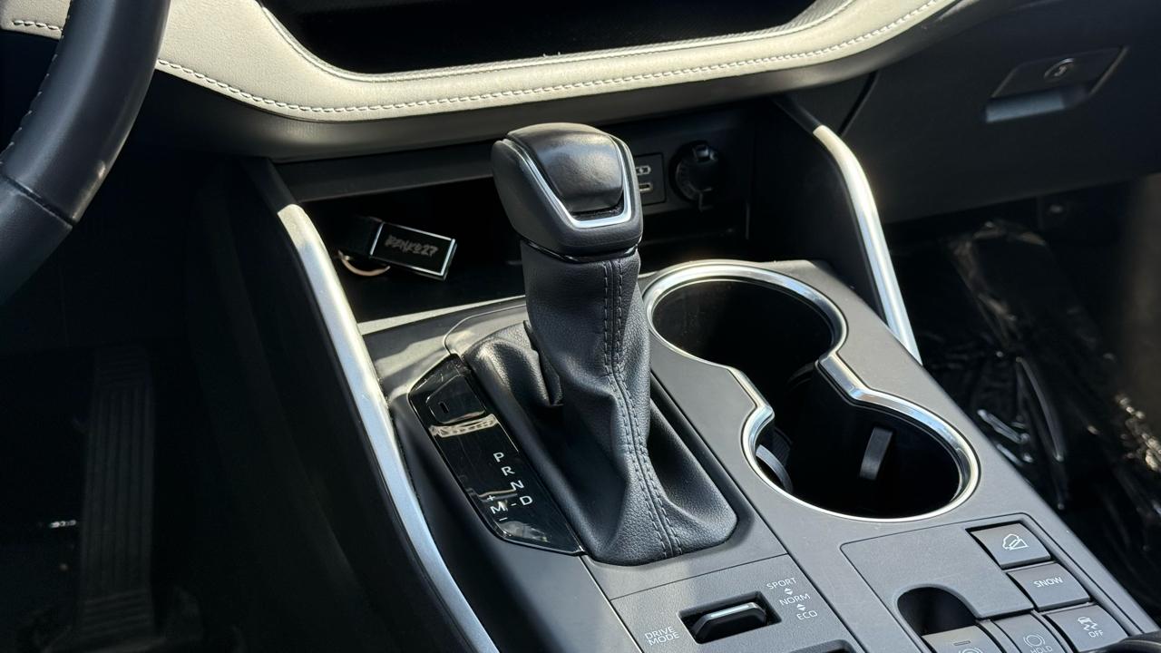 Toyota Highlander Platinum AWD (Natl) 2024
