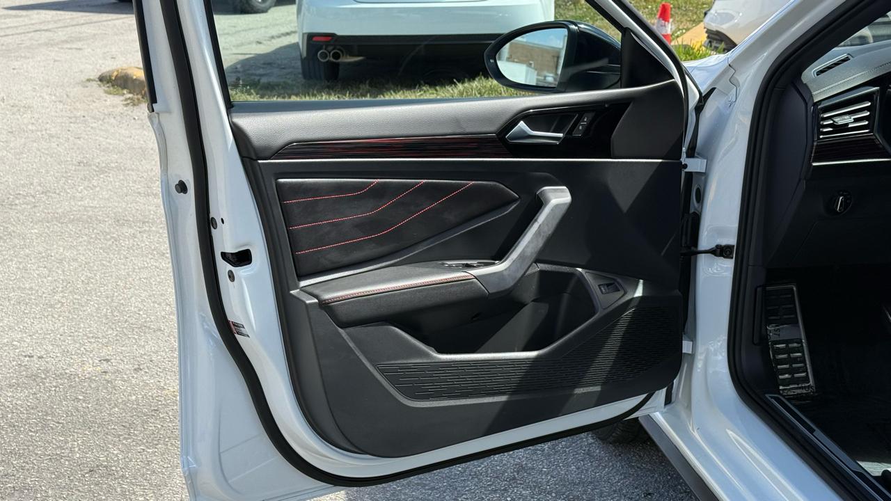 Volkswagen Jetta GLI Autobahn DSG 2022