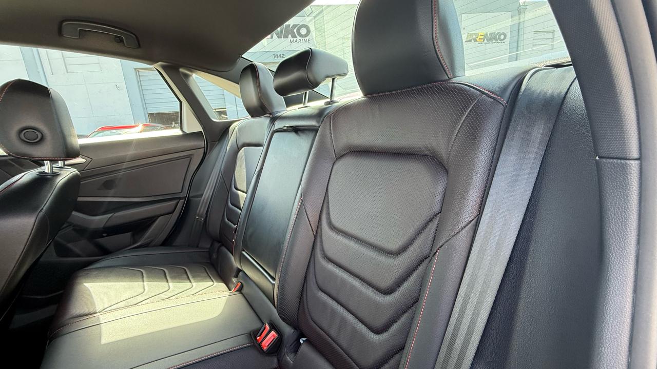 Volkswagen Jetta GLI Autobahn DSG 2022