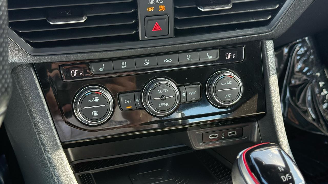 Volkswagen Jetta GLI Autobahn DSG 2022