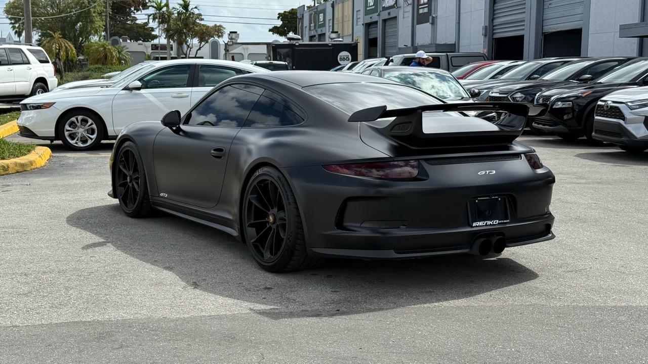Porsche 911 2dr Cpe GT3 2015