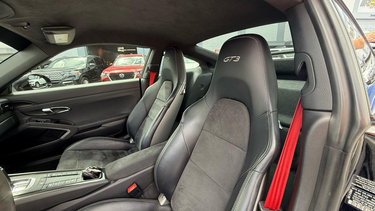 Porsche 911 2dr Cpe GT3 2015