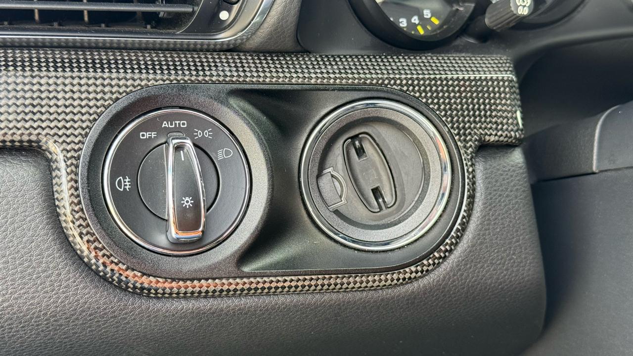 Porsche 911 2dr Cpe GT3 2015