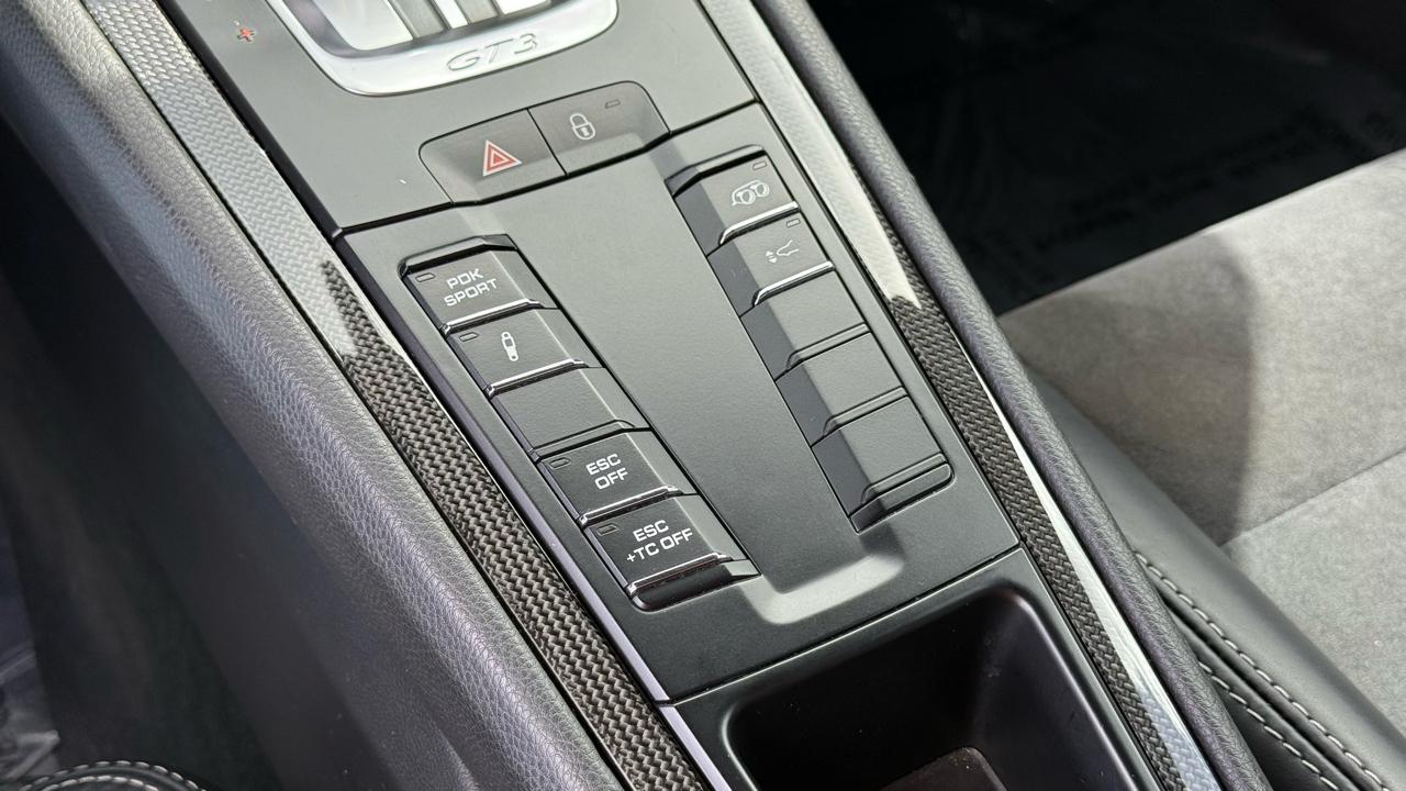 Porsche 911 2dr Cpe GT3 2015