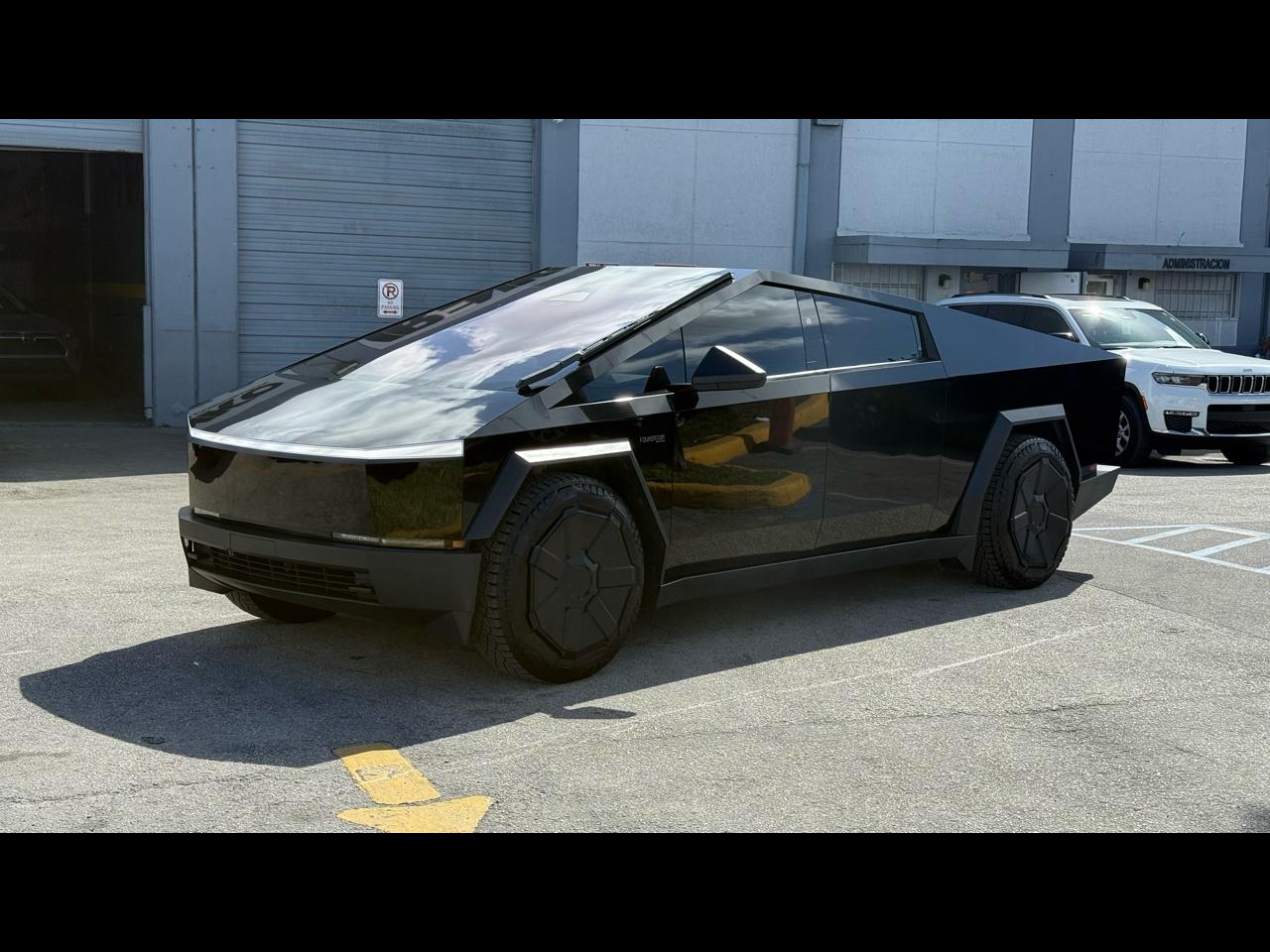 Tesla Cybertruck AWD 2024