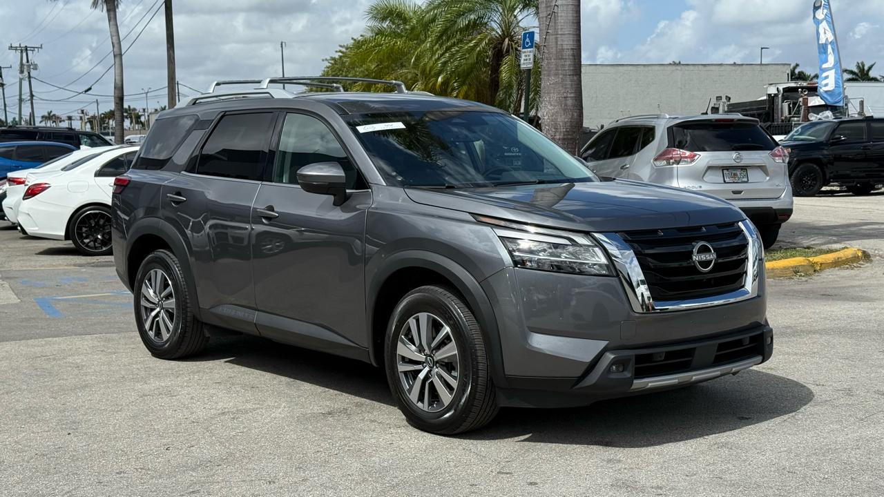 Nissan Pathfinder SL 4WD 2023