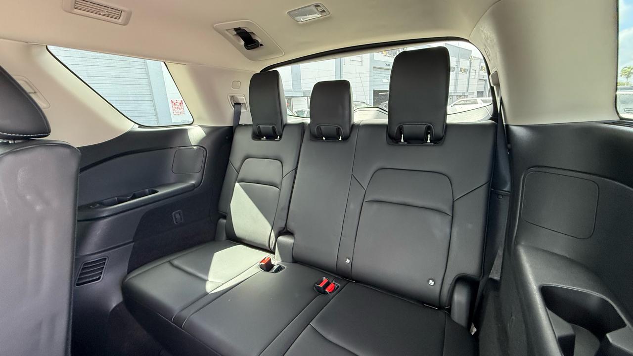 Nissan Pathfinder SL 4WD 2023