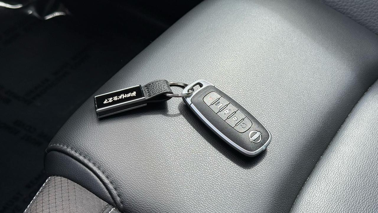 Nissan Pathfinder SL 4WD 2023