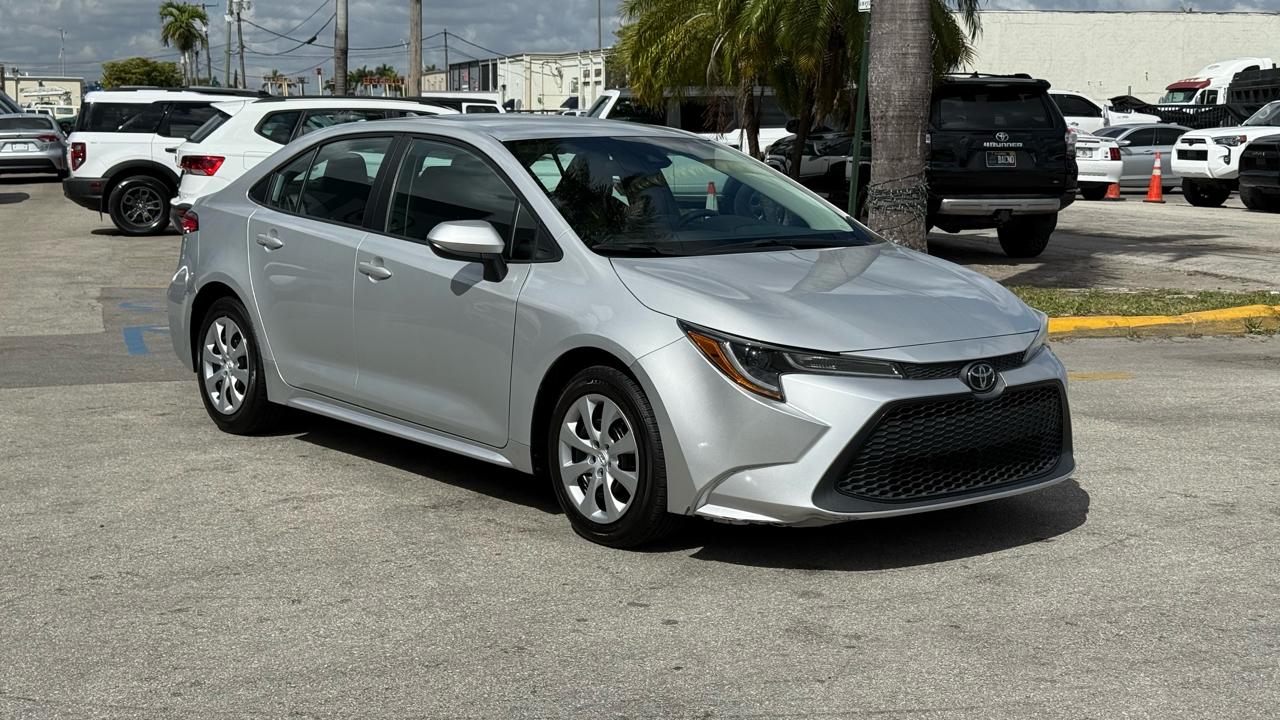 Toyota Corolla LE CVT (Natl) 2022