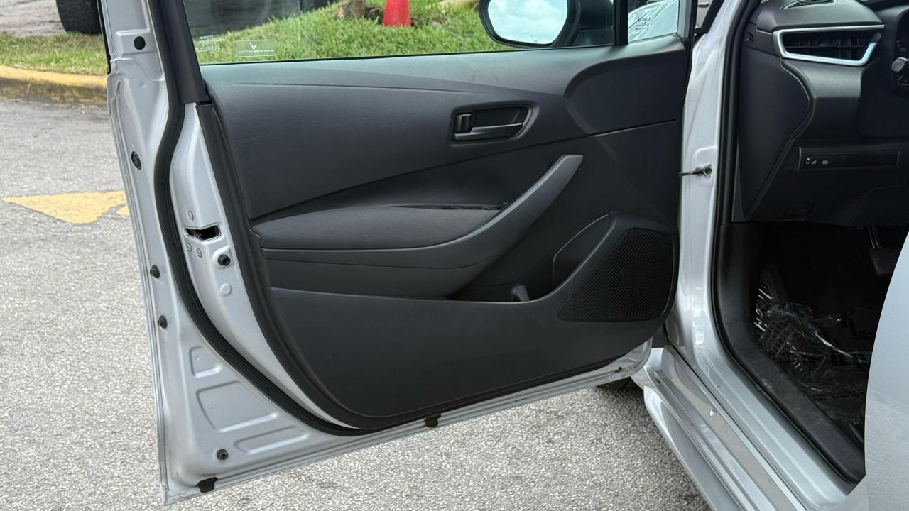 Toyota Corolla LE CVT (Natl) 2022