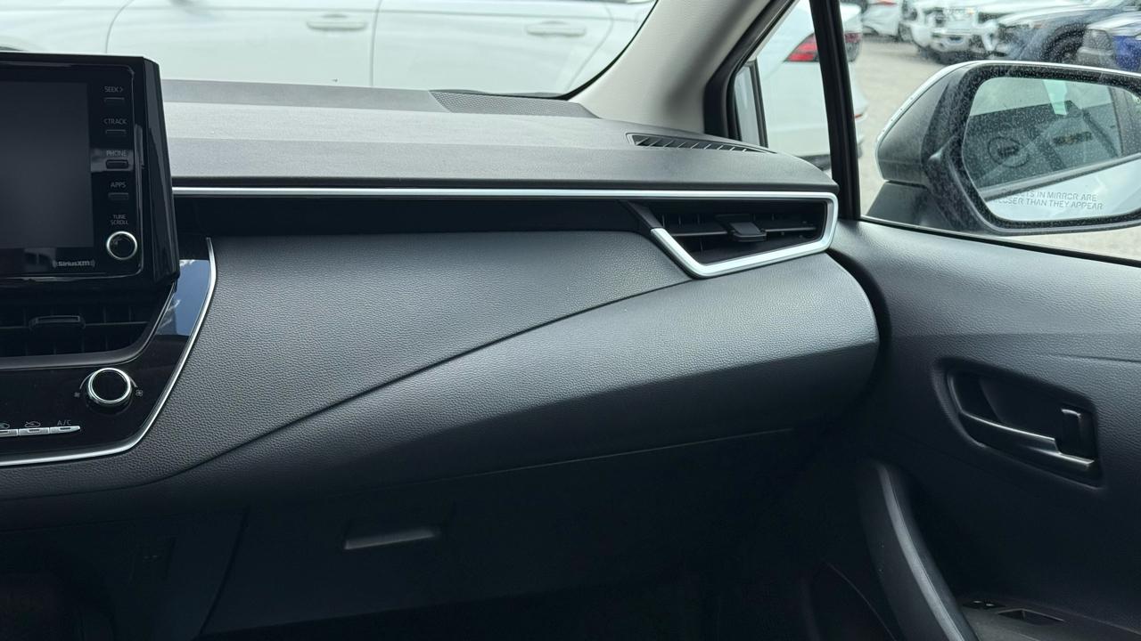 Toyota Corolla LE CVT (Natl) 2022