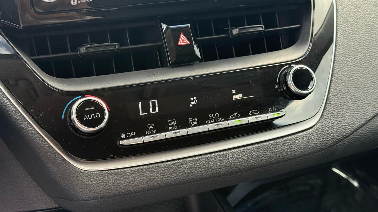 Toyota Corolla LE CVT (Natl) 2022