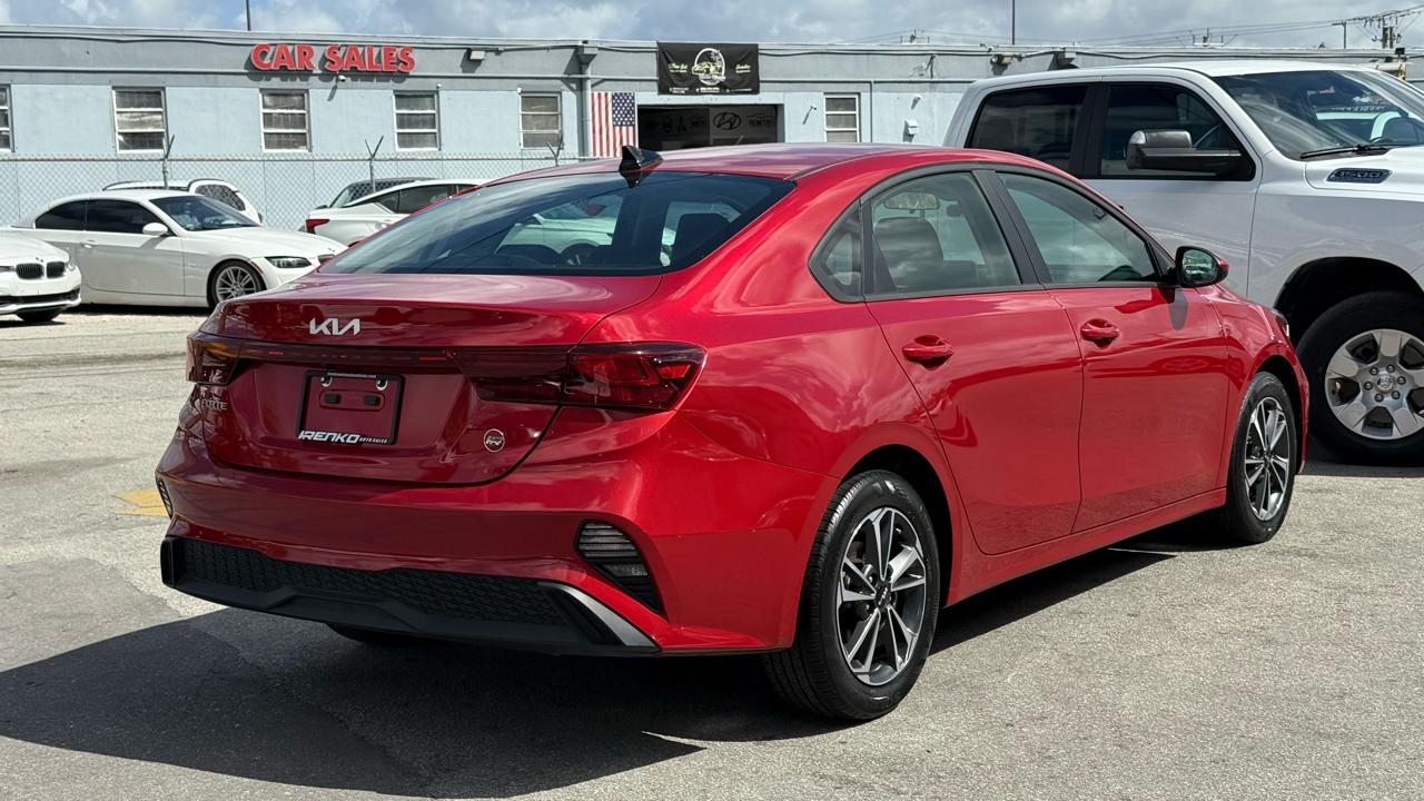 Kia Forte LXS IVT 2024