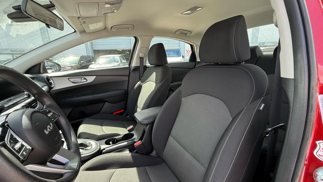 Kia Forte LXS IVT 2024