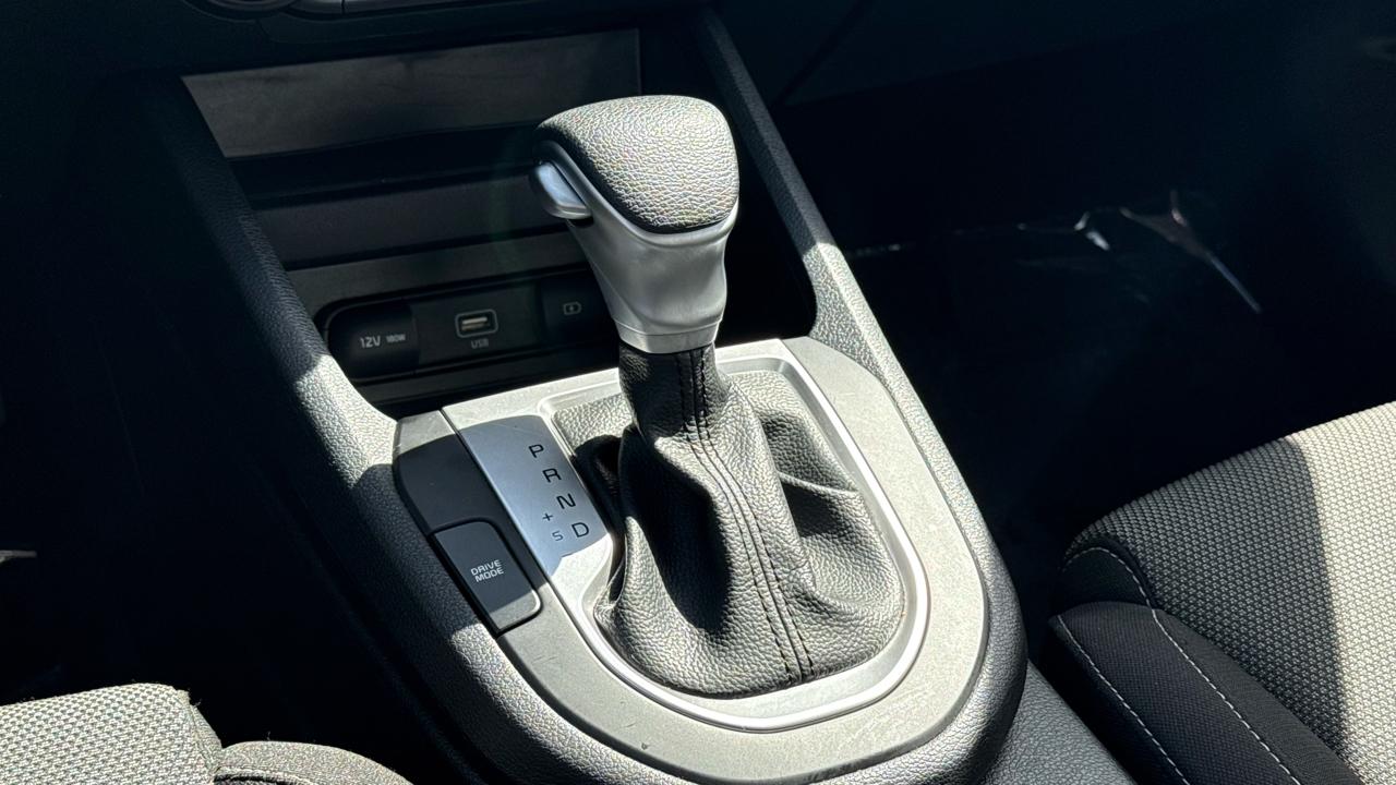 Kia Forte LXS IVT 2024