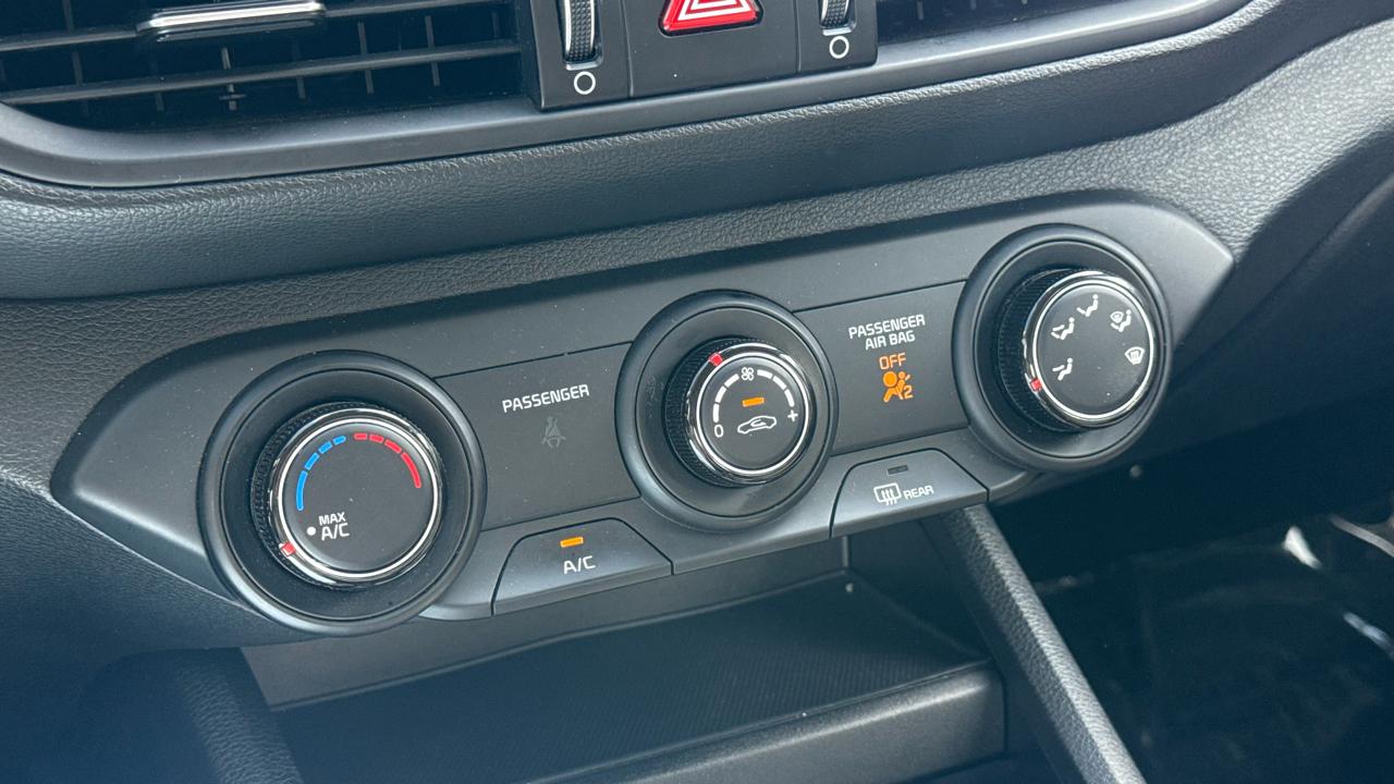 Kia Forte LXS IVT 2024