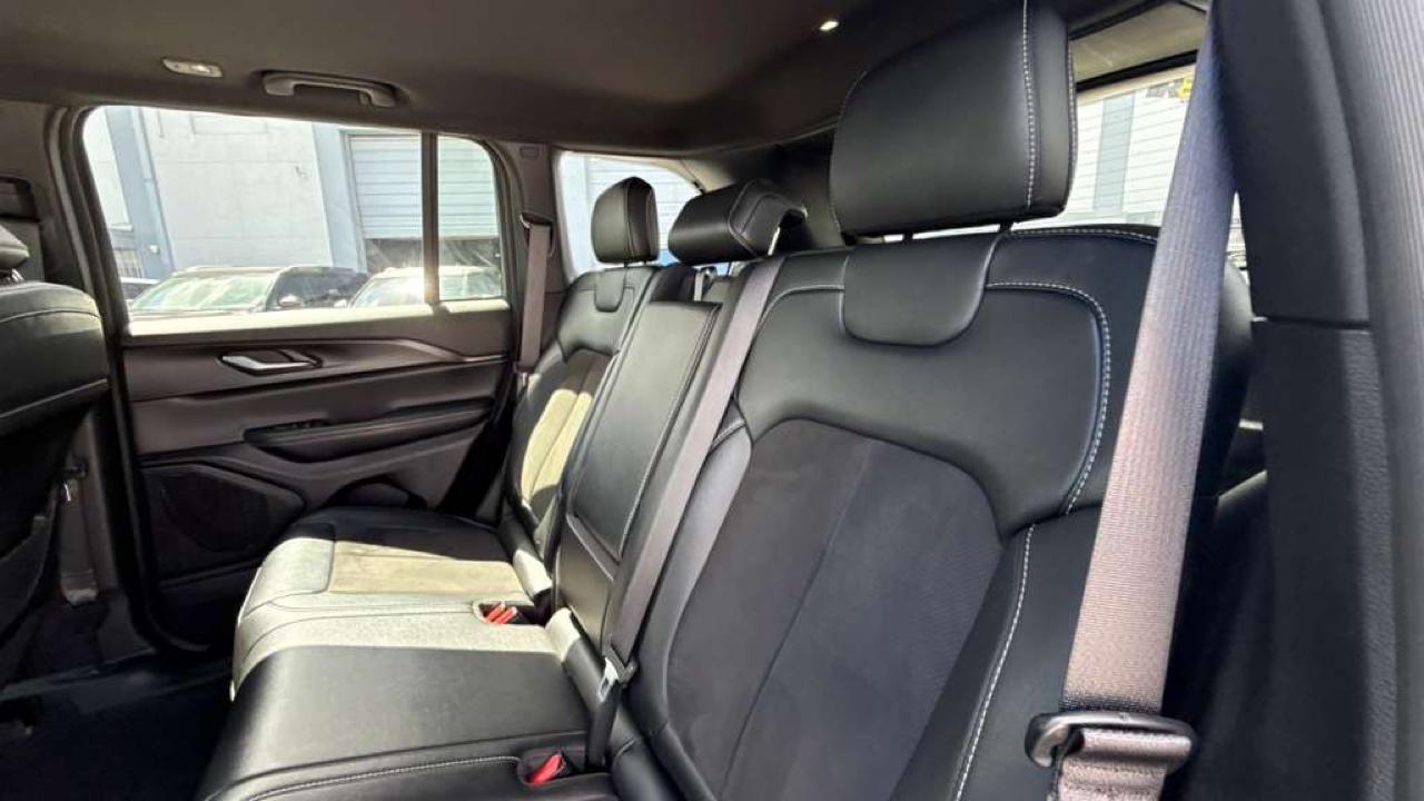 Jeep Grand Cherokee Altitude 4x2 2023