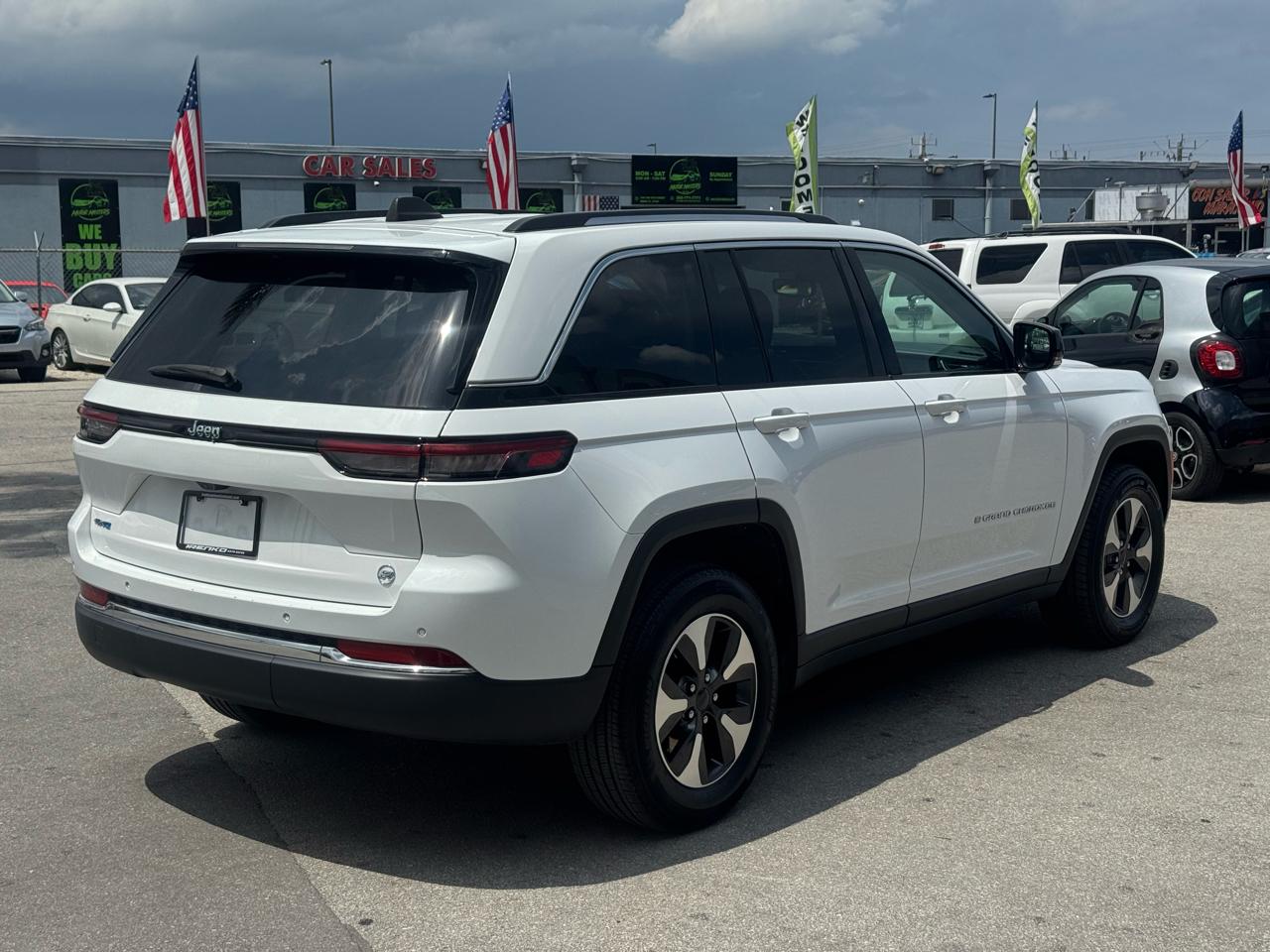 Jeep Grand Cherokee Altitude 4x2 2023