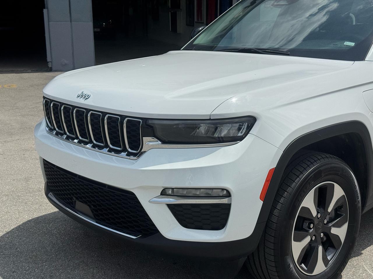 Jeep Grand Cherokee Altitude 4x2 2023