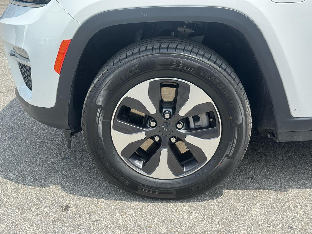 Jeep Grand Cherokee Altitude 4x2 2023