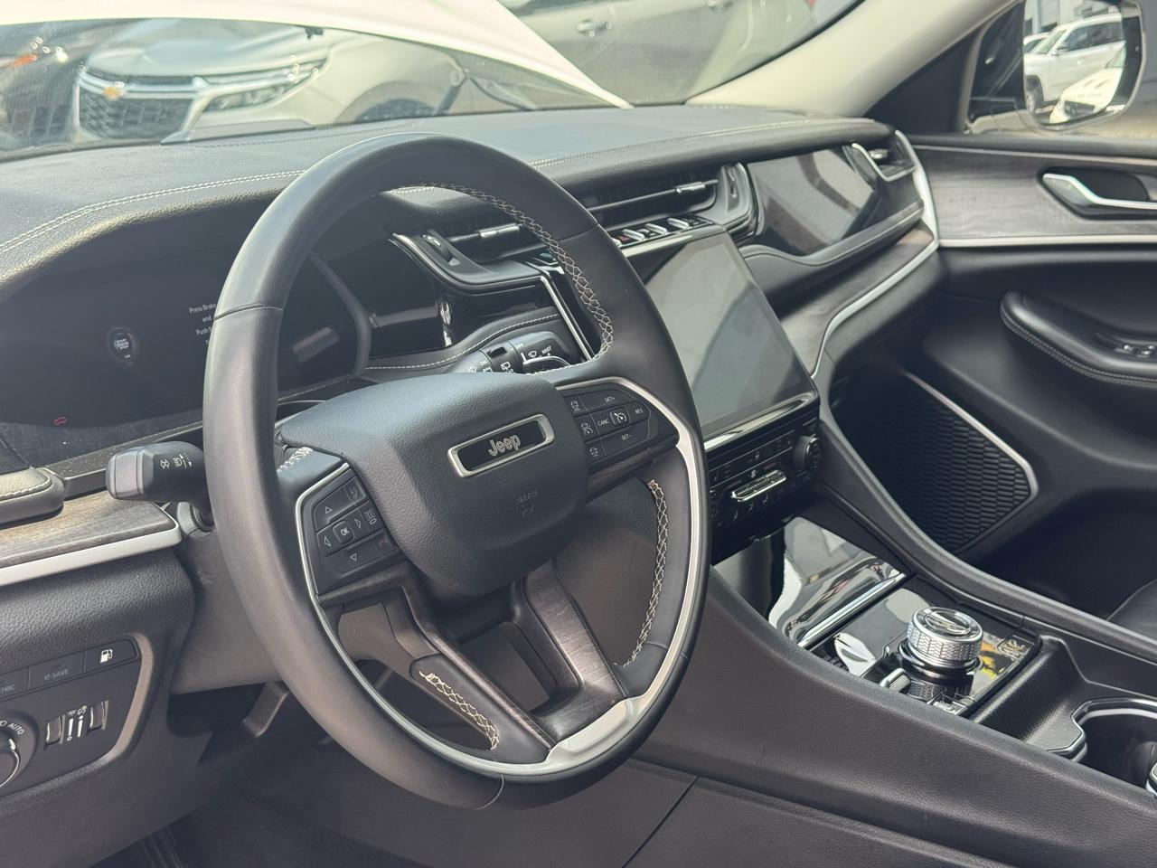 Jeep Grand Cherokee Altitude 4x2 2023