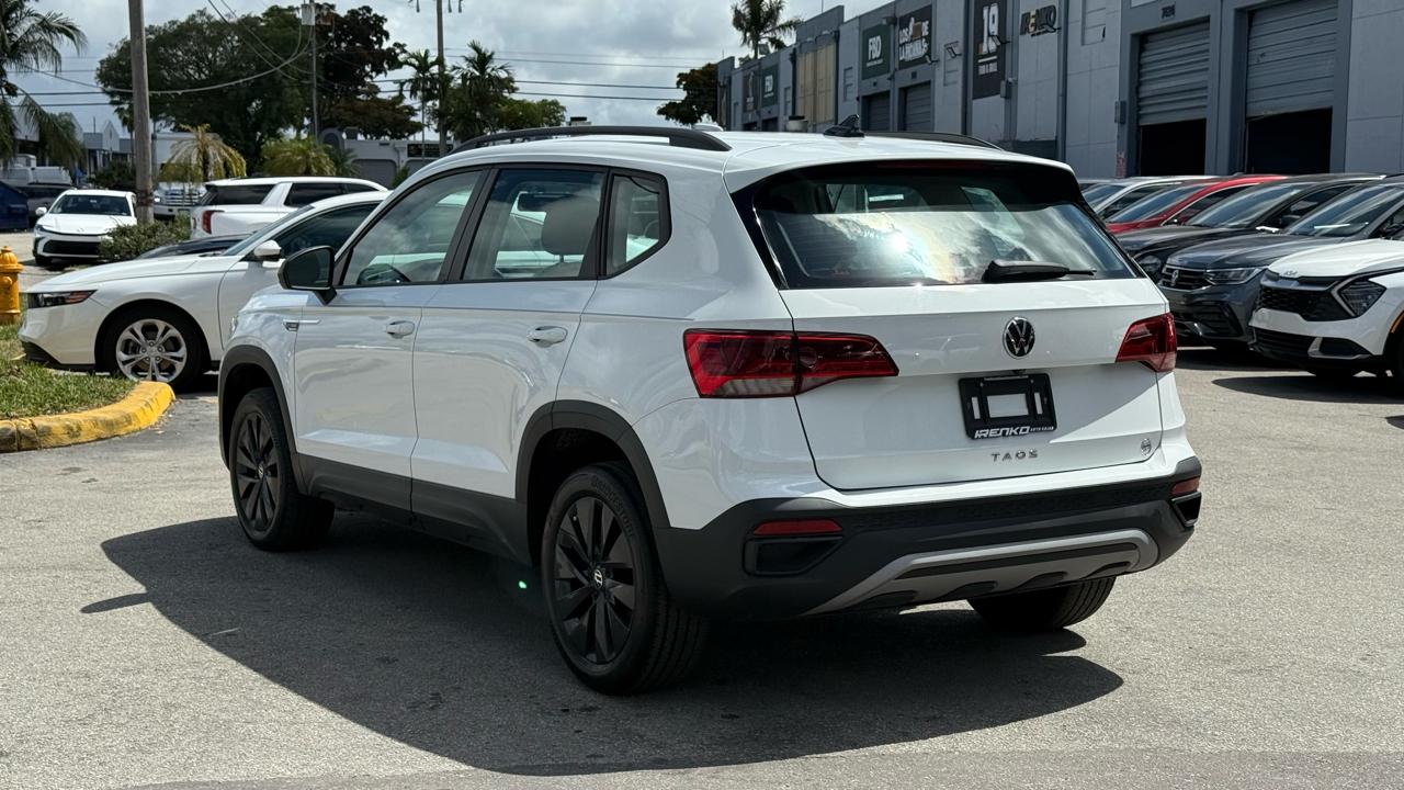Volkswagen Taos S FWD 2022