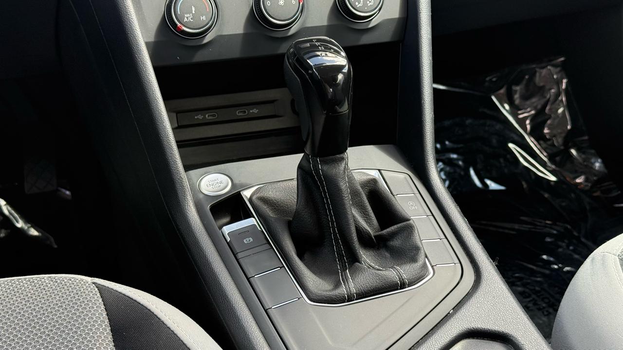 Volkswagen Taos S FWD 2022