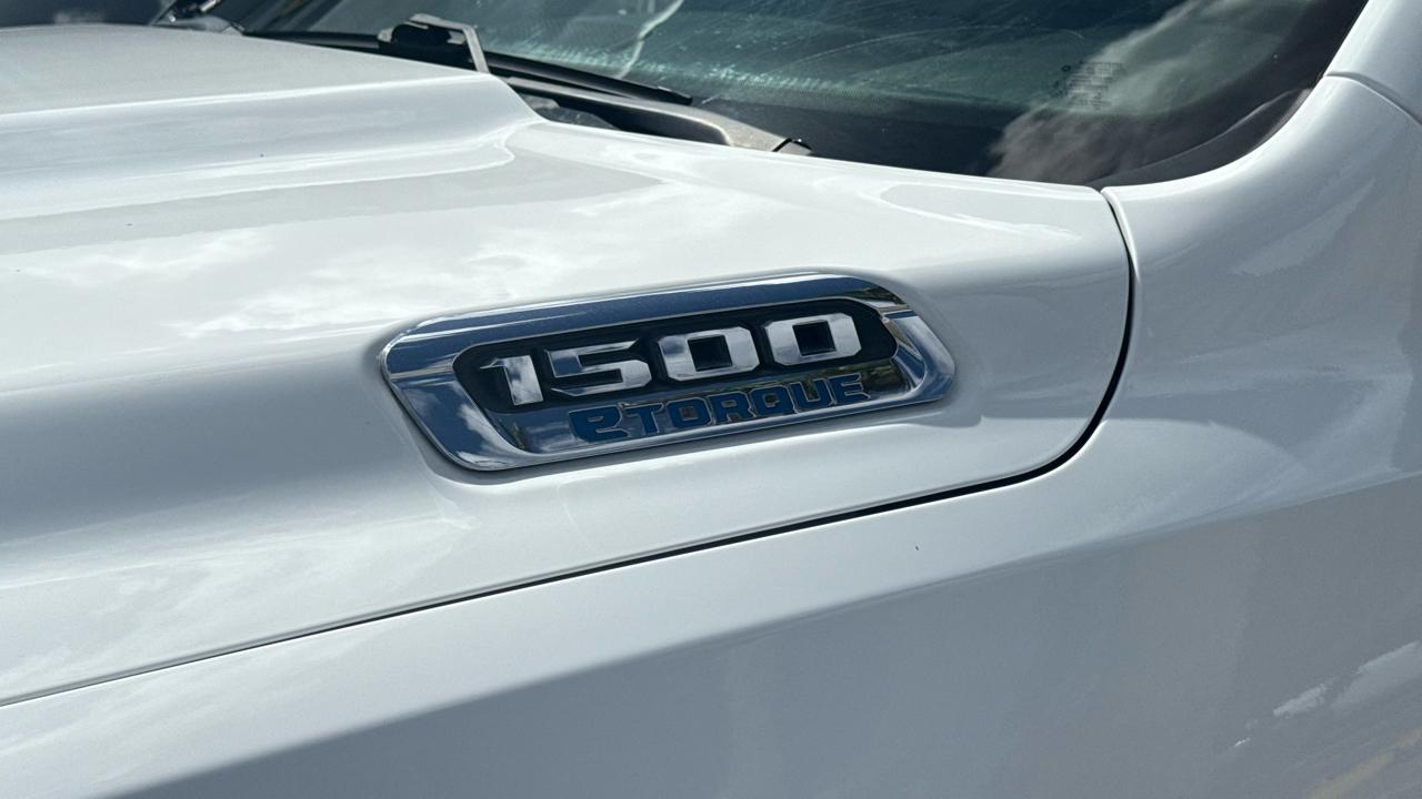 RAM 1500 Big Horn 4x2 Quad Cab 6'4" Box 2022