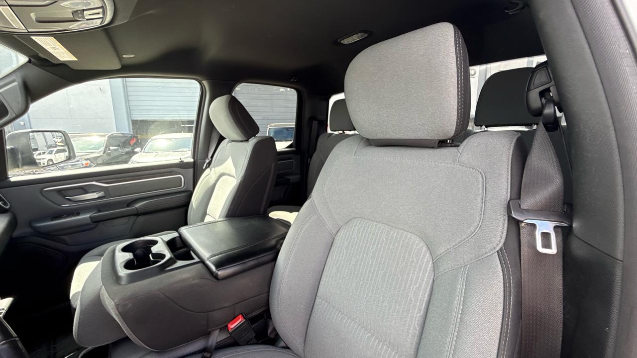 RAM 1500 Big Horn 4x2 Quad Cab 6'4" Box 2022