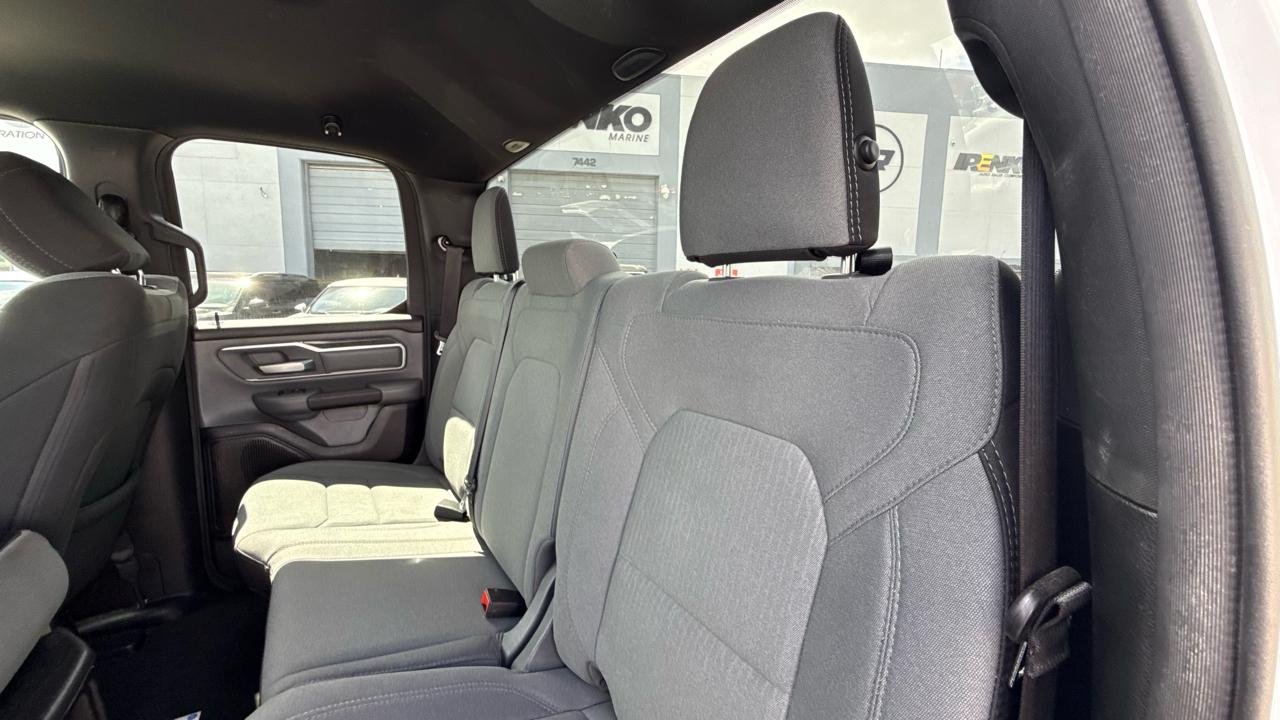 RAM 1500 Big Horn 4x2 Quad Cab 6'4" Box 2022