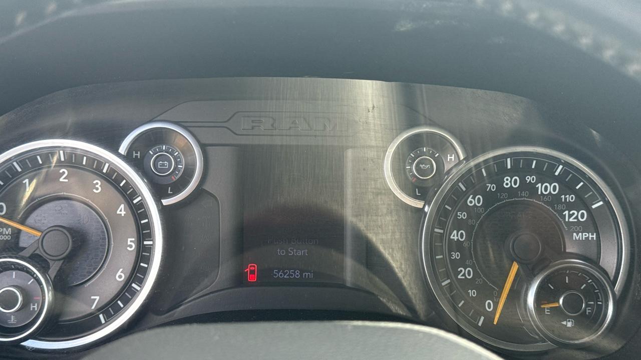 RAM 1500 Big Horn 4x2 Quad Cab 6'4" Box 2022