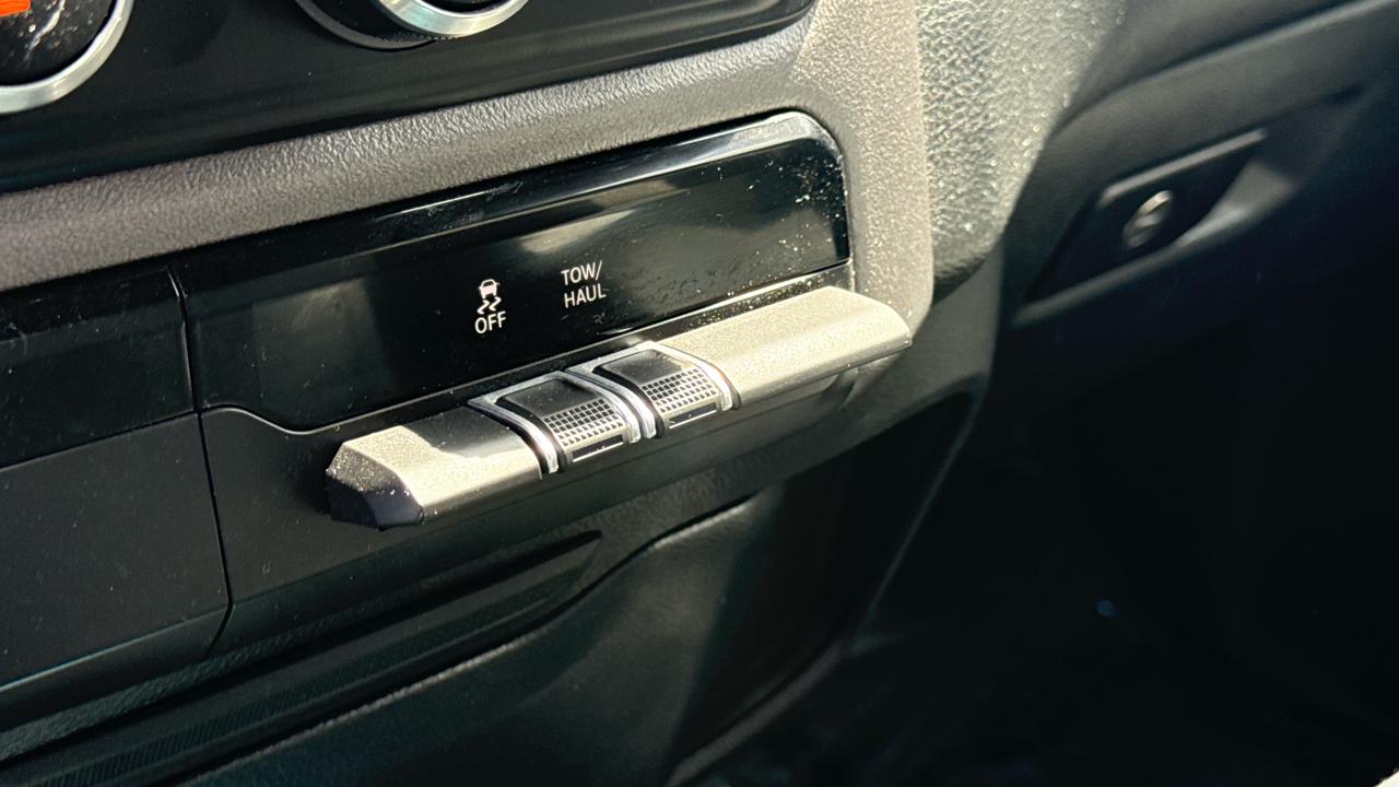 RAM 1500 Big Horn 4x2 Quad Cab 6'4" Box 2022