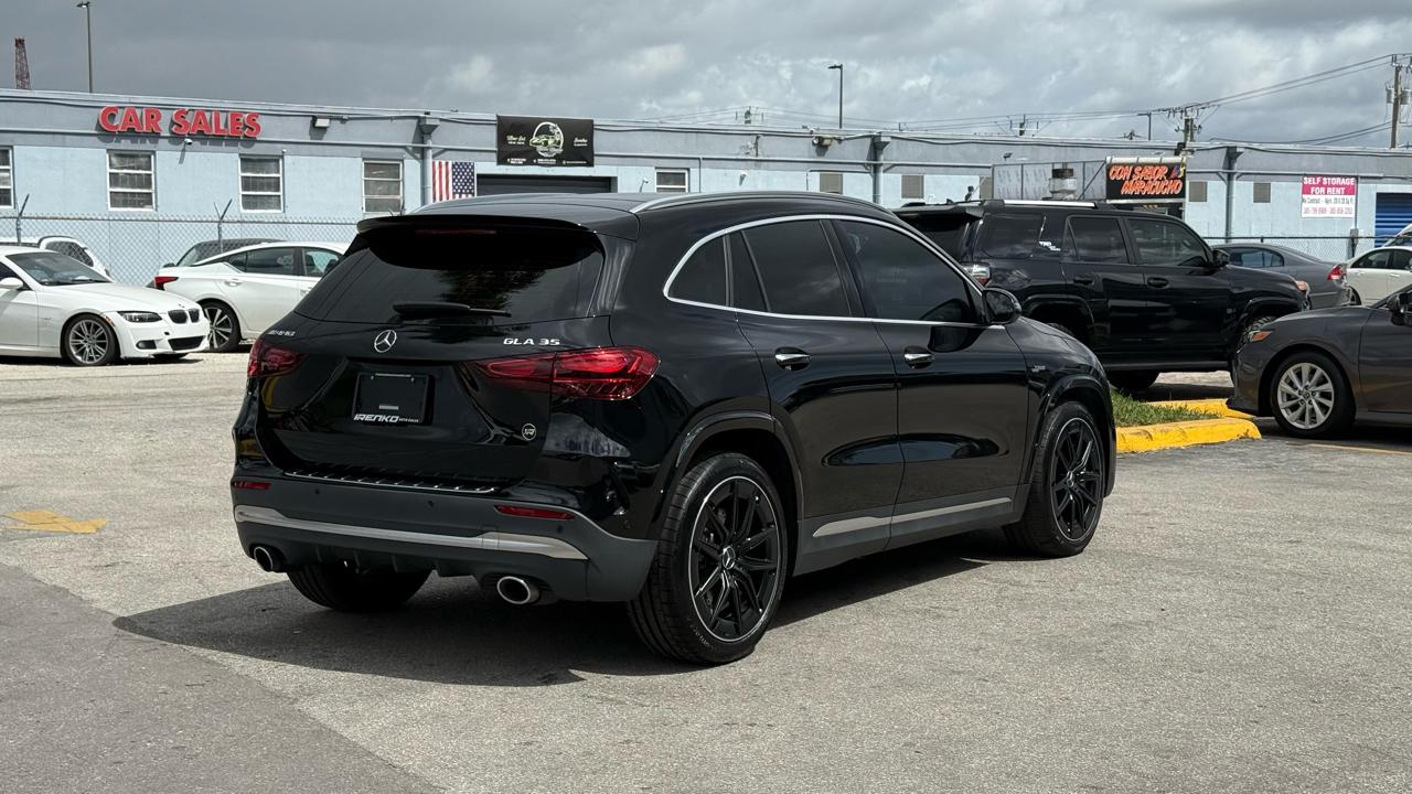 Mercedes-Benz GLA AMG GLA 35 4MATIC SUV 2025