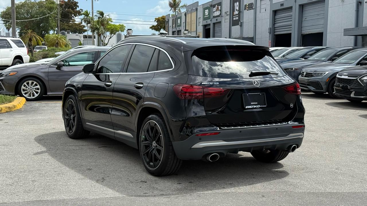 Mercedes-Benz GLA AMG GLA 35 4MATIC SUV 2025