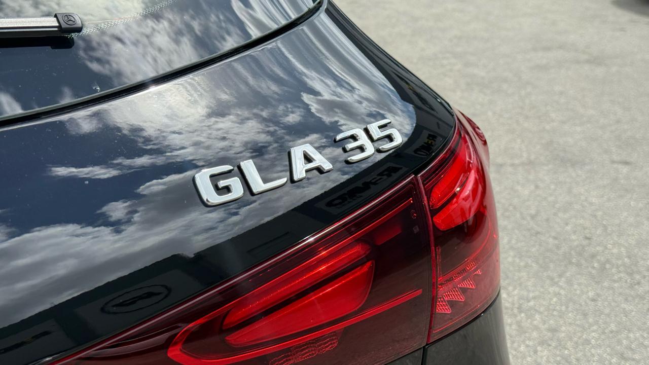 Mercedes-Benz GLA AMG GLA 35 4MATIC SUV 2025