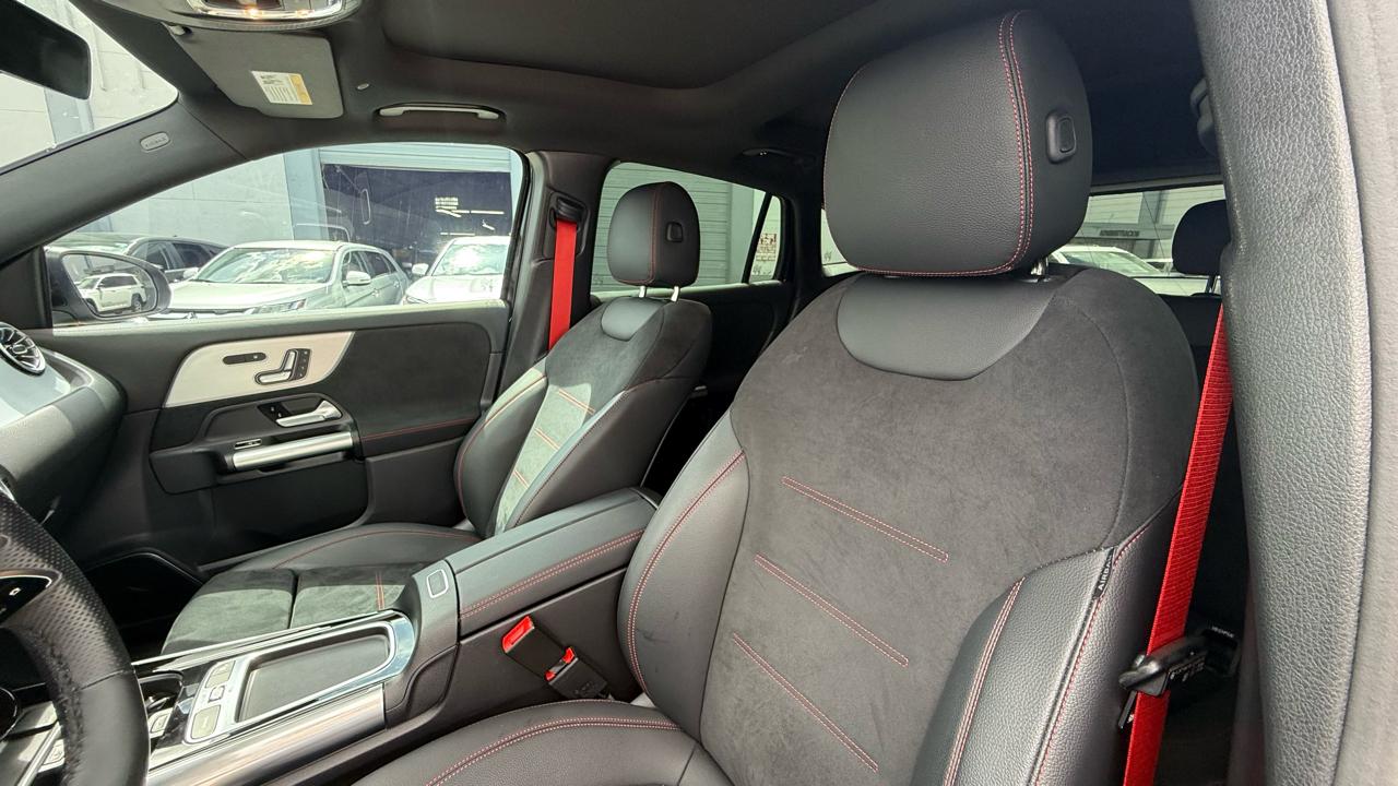 Mercedes-Benz GLA AMG GLA 35 4MATIC SUV 2025