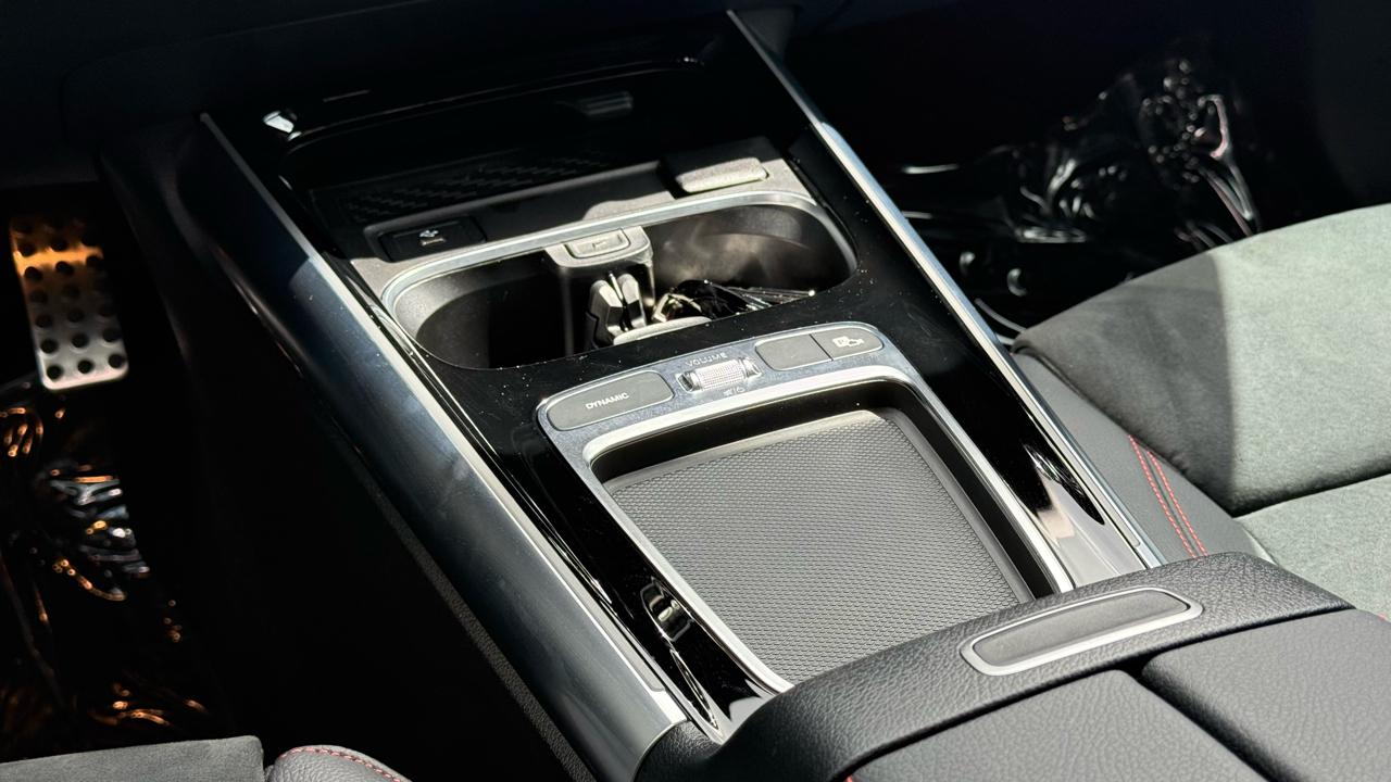 Mercedes-Benz GLA AMG GLA 35 4MATIC SUV 2025