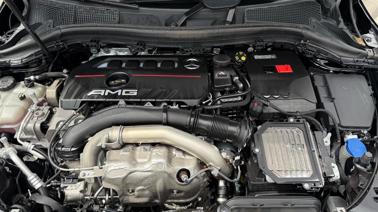 Mercedes-Benz GLA AMG GLA 35 4MATIC SUV 2025