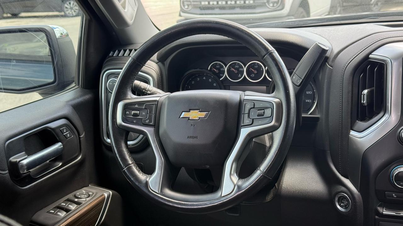 Chevrolet Silverado 1500 2WD Crew Cab 147" LT 2021