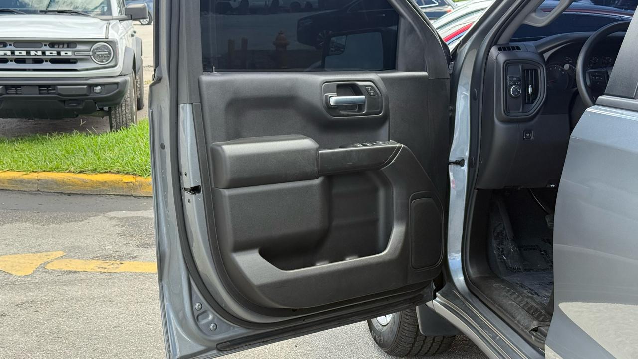 Chevrolet Silverado 1500 2WD Crew Cab 147" Custom 2021