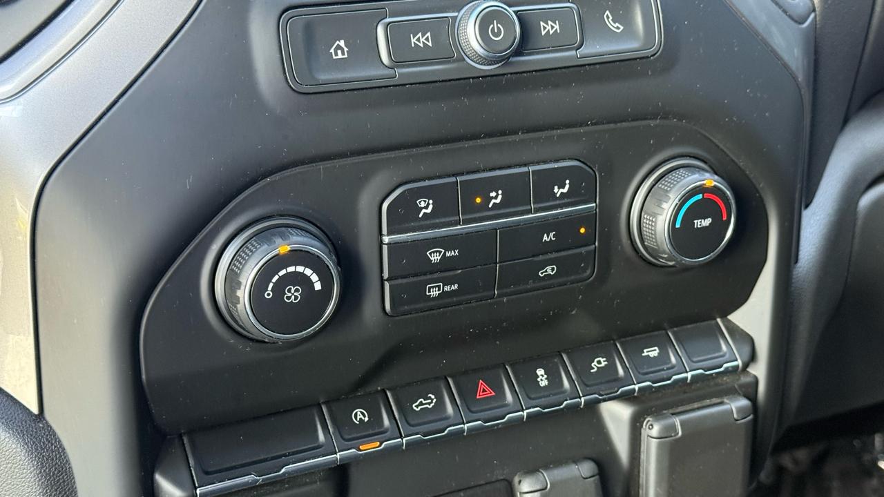 Chevrolet Silverado 1500 2WD Crew Cab 147" Custom 2021