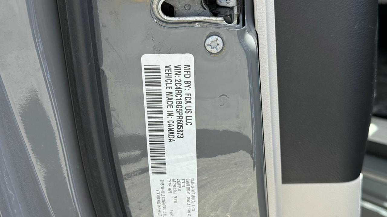 Chrysler Pacifica Touring L FWD 2023