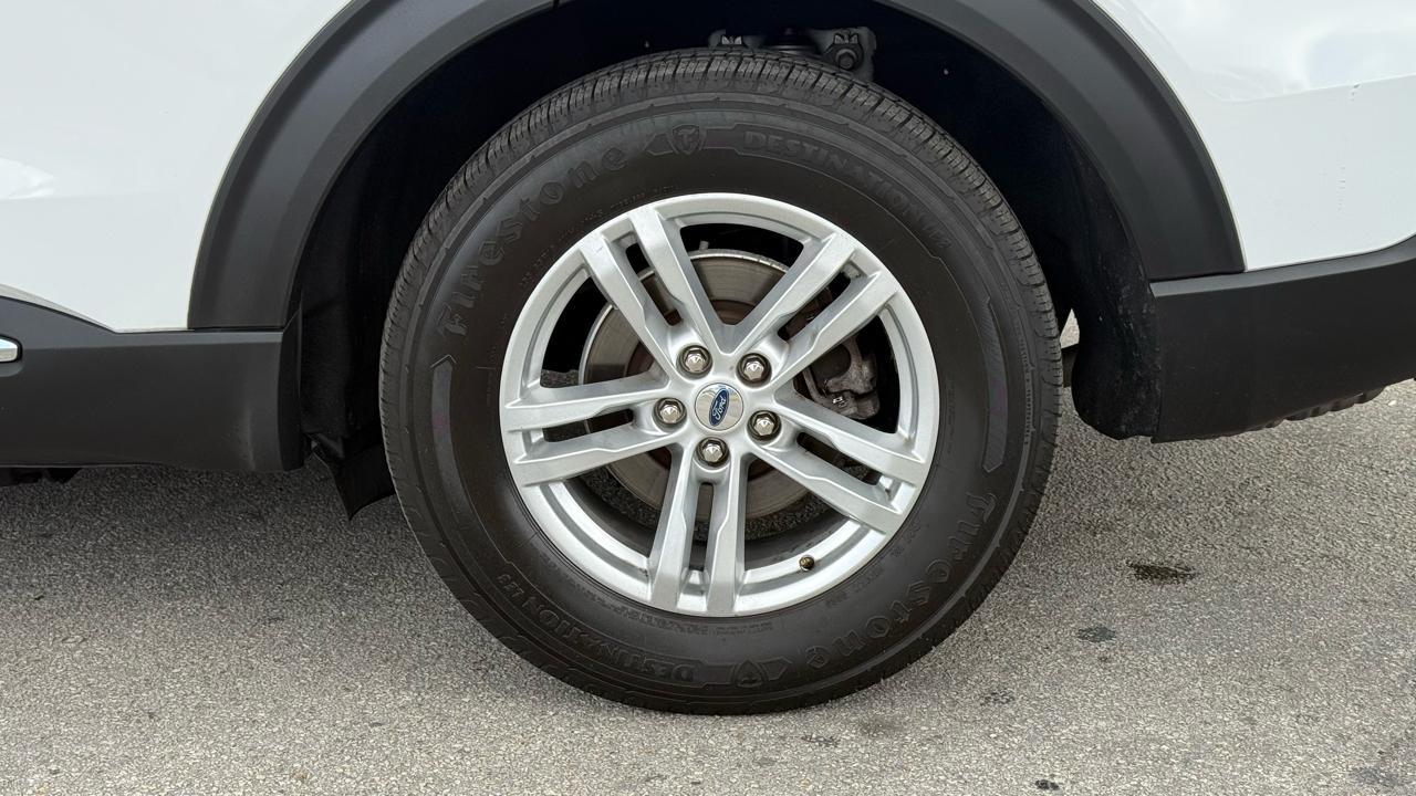 Ford Explorer XLT RWD 2023